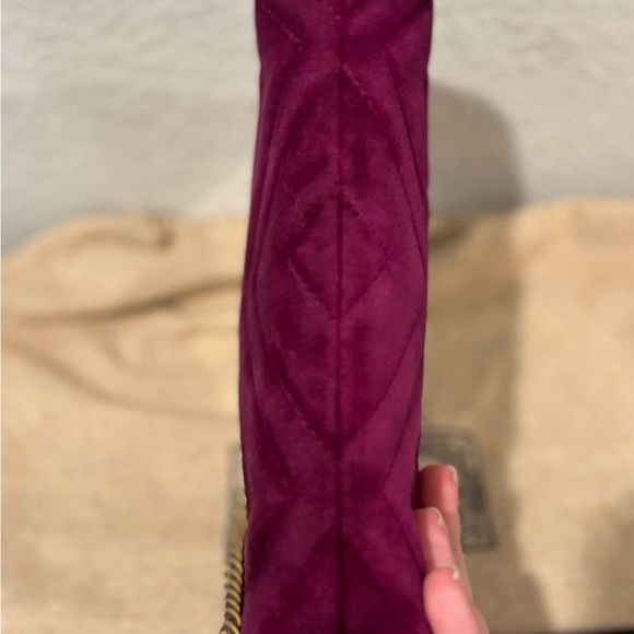 Gucci GG Marmont Burgundy Velvet Small Crossbody Shoulder Bag - Picture 4 of 10